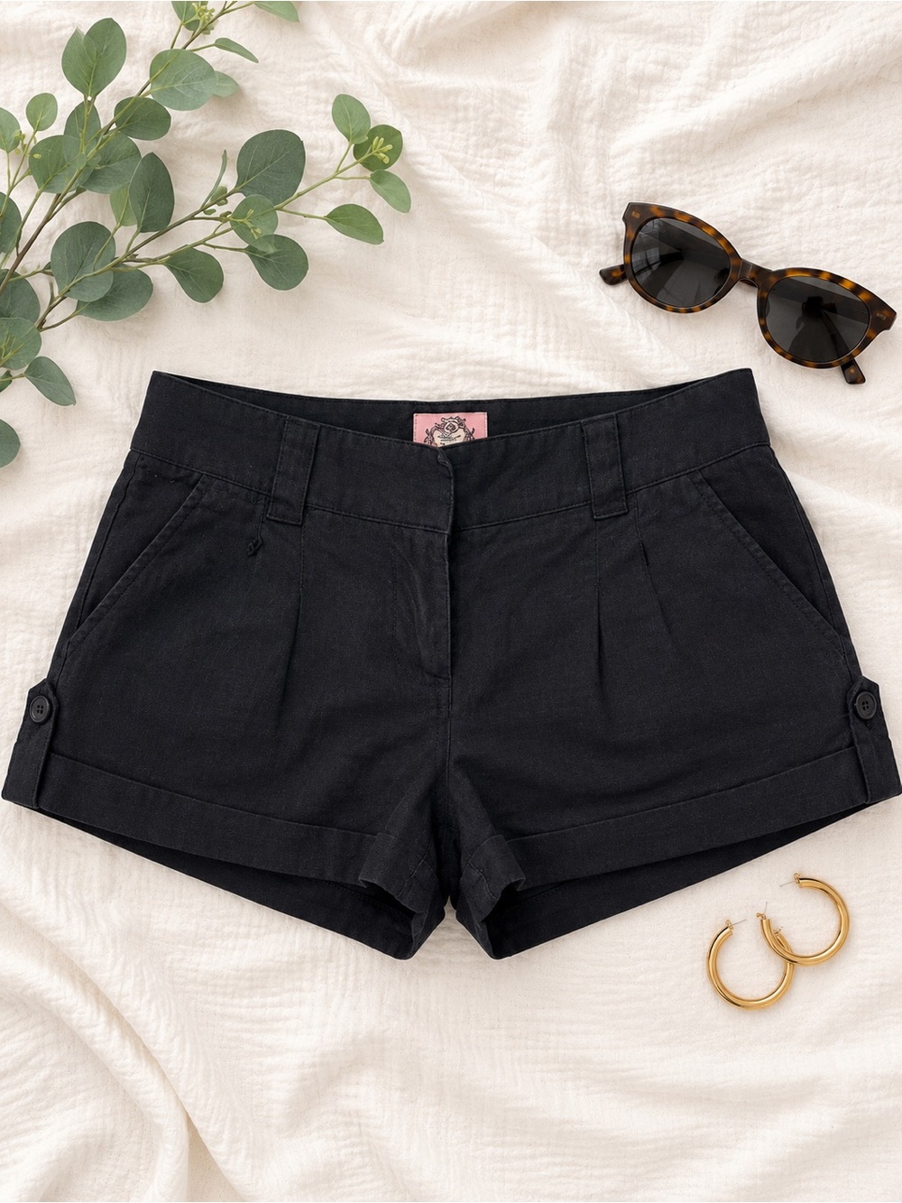 100% Linen Forever 21 Black Shorts Size Medium